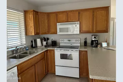 10865 E Keats Avenue, Mesa, AZ 85209 - Photo 8