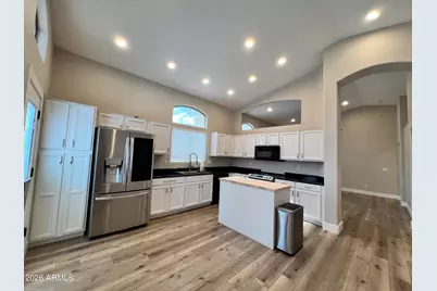 723 E Whitten Street, Chandler, AZ 85225 - Photo 4