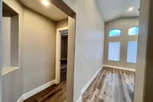 723 E Whitten St, Chandler, AZ 85225 - Photo 6