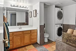 334 W Medlock Dr, Phoenix, AZ 85013 - Photo 28