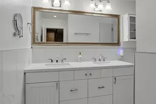 334 W Medlock Dr, Phoenix, AZ 85013 - Photo 22