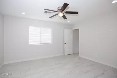 9541 W Kramer Lane, Arizona City, AZ 85123 - Photo 8