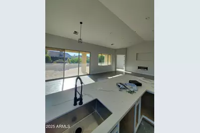 20565 N Garden Court, Surprise, AZ 85374 - Photo 6