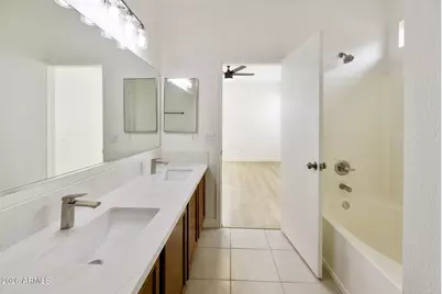 3129 W T Ryan Lane, Phoenix, AZ 85041 - Photo 34