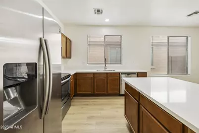 3129 W T Ryan Lane, Phoenix, AZ 85041 - Photo 8