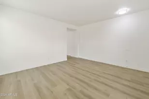 3129 W T Ryan Ln, Phoenix, AZ 85041 - Photo 18