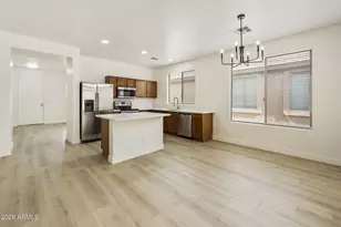 3129 W T Ryan Ln, Phoenix, AZ 85041 - Photo 14