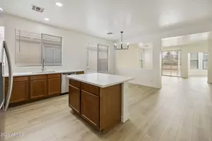 3129 W T Ryan Ln, Phoenix, AZ 85041 - Photo 6