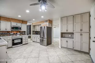 8647 E Devonshire Ave, Scottsdale, AZ 85251 - Photo 6