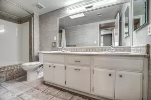 8647 E Devonshire Ave, Scottsdale, AZ 85251 - Photo 22