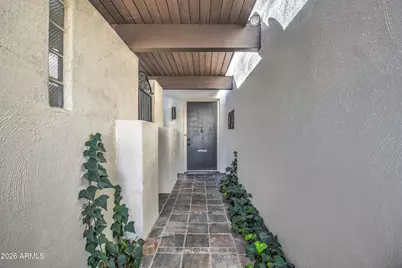 8647 E Devonshire Avenue, Scottsdale, AZ 85251 - Photo 2