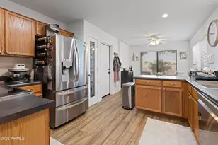 10030 N 94th Ln, Peoria, AZ 85345 - Photo 6