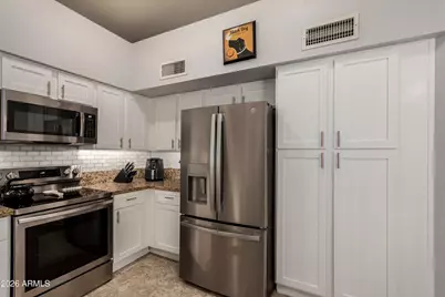 2348 W Comstock Drive, Chandler, AZ 85224 - Photo 10