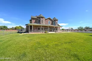 424 E Lehi Rd, Mesa, AZ 85203 - Photo 2