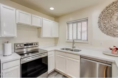 15630 N 29th Way, Phoenix, AZ 85032 - Photo 10