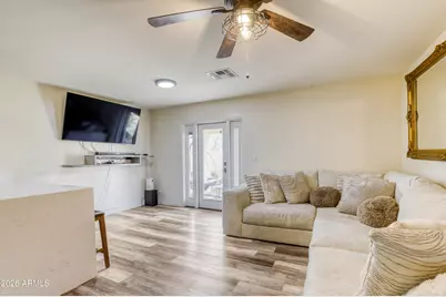 15630 N 29th Way, Phoenix, AZ 85032 - Photo 8