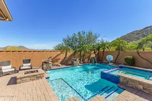 25943 N 84th Dr, Peoria, AZ 85383 - Photo 2