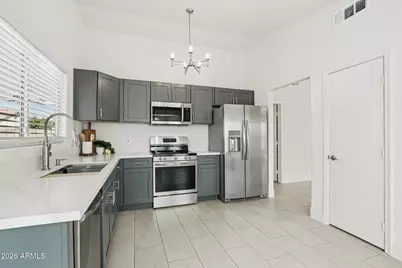 21424 N 30th Avenue, Phoenix, AZ 85027 - Photo 1