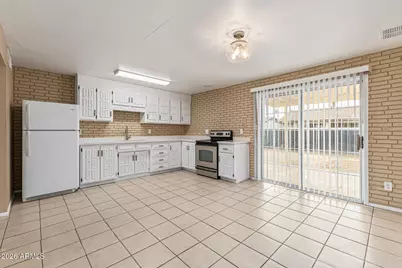 7937 W Hazelwood Street, Phoenix, AZ 85033 - Photo 6