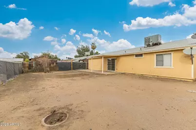 7937 W Hazelwood Street, Phoenix, AZ 85033 - Photo 20