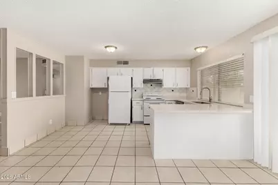 3023 N 57th Drive, Phoenix, AZ 85031 - Photo 10