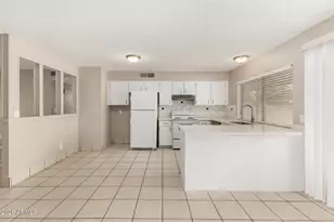 3023 N 57th Dr, Phoenix, AZ 85031 - Photo 10