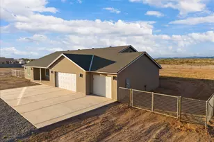 23132 W Lone Mountain Rd, Wittmann, AZ 85361 - Photo 28