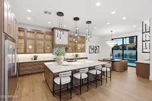 10318 N 99th St, Scottsdale, AZ 85258 - Photo 2