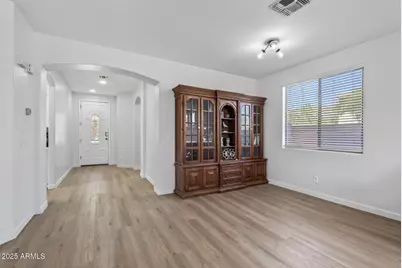 18132 W Cardinal Drive, Goodyear, AZ 85338 - Photo 14