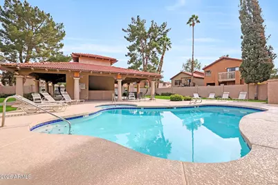 547 N Maple Street, Chandler, AZ 85226 - Photo 4