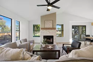 547 N Maple St, Chandler, AZ 85226 - Photo 1