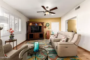 806 W Brooks St, Chandler, AZ 85225 - Photo 4