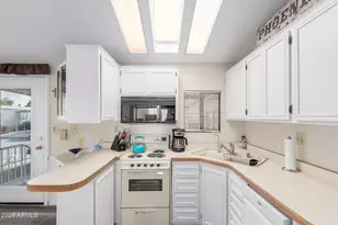 111 S Greenfield Rd, Mesa, AZ 85206 - Photo 12