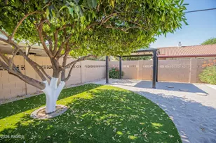 1224 E Campus Dr, Tempe, AZ 85282 - Photo 40