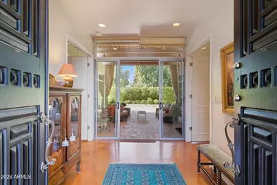 5652 N Scottsdale Road, Paradise Valley, AZ 85253 - Photo 2