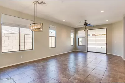 7152 W Milton Drive, Peoria, AZ 85383 - Photo 2