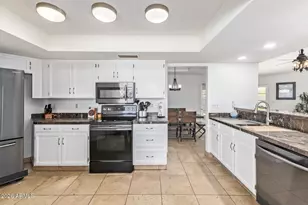 3861 E Salinas St, Phoenix, AZ 85044 - Photo 14