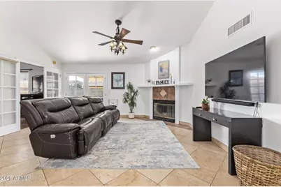 3861 E Salinas Street, Phoenix, AZ 85044 - Photo 10