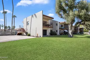 3737 E Turney Ave, Phoenix, AZ 85018 - Photo 14