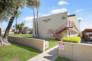 3737 E Turney Ave, Phoenix, AZ 85018 - Photo 16