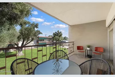 3737 E Turney Avenue #206, Phoenix, AZ 85018 - Photo 2