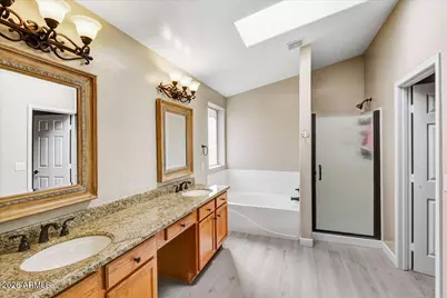 10830 W Almeria Road, Avondale, AZ 85392 - Photo 10