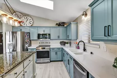 10830 W Almeria Road, Avondale, AZ 85392 - Photo 14