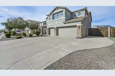 748 E Volk Lane, San Tan Valley, AZ 85140 - Photo 2