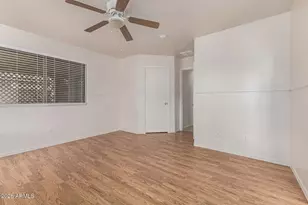 11363 W Davis Ln, Avondale, AZ 85323 - Photo 14