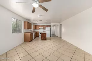 11363 W Davis Ln, Avondale, AZ 85323 - Photo 8