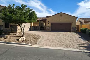 1813 N Red Cliff, Mesa, AZ 85207 - Photo 2