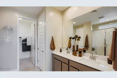 9519 W Mulberry Drive, Phoenix, AZ 85037 - Photo 12