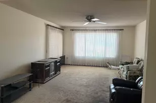 17615 N Lime Rock Dr, Sun City, AZ 85373 - Photo 2