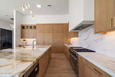 7101 N 47th Street, Paradise Valley, AZ 85253 - Photo 12